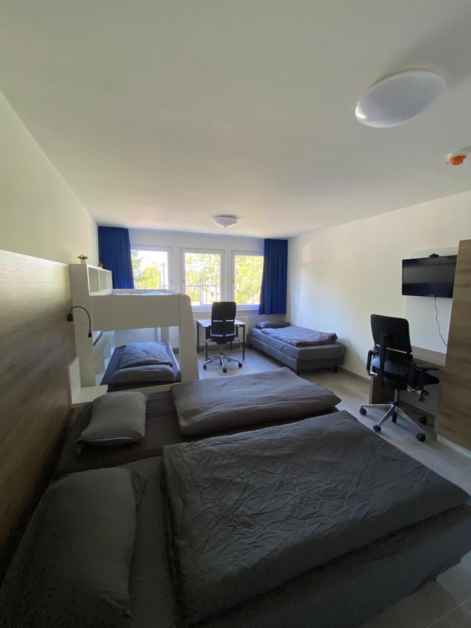Mk Hostel Oyten - Free Wifi & Parking - 24H Check-In מראה חיצוני תמונה