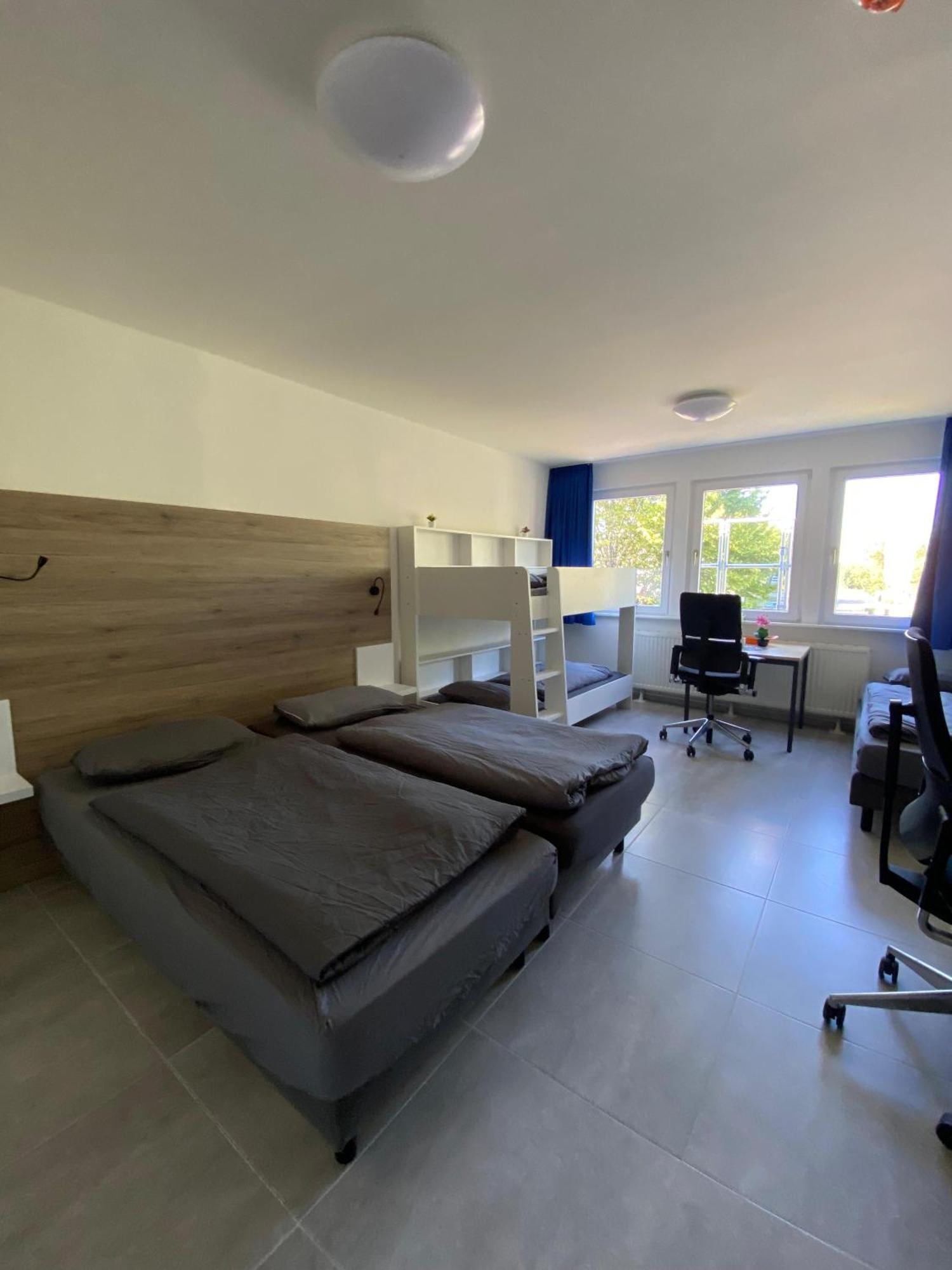 Mk Hostel Oyten - Free Wifi & Parking - 24H Check-In מראה חיצוני תמונה
