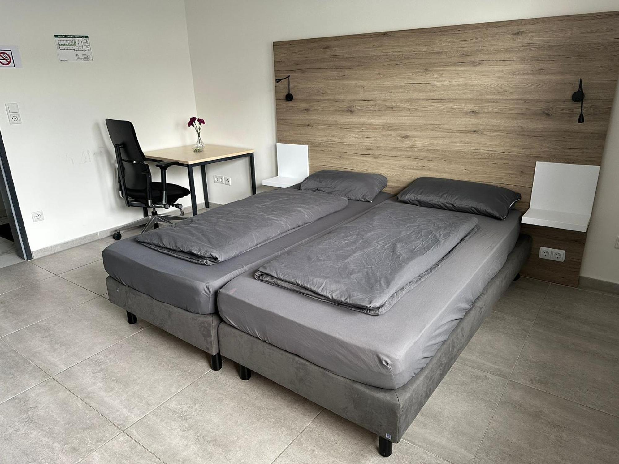 Mk Hostel Oyten - Free Wifi & Parking - 24H Check-In מראה חיצוני תמונה