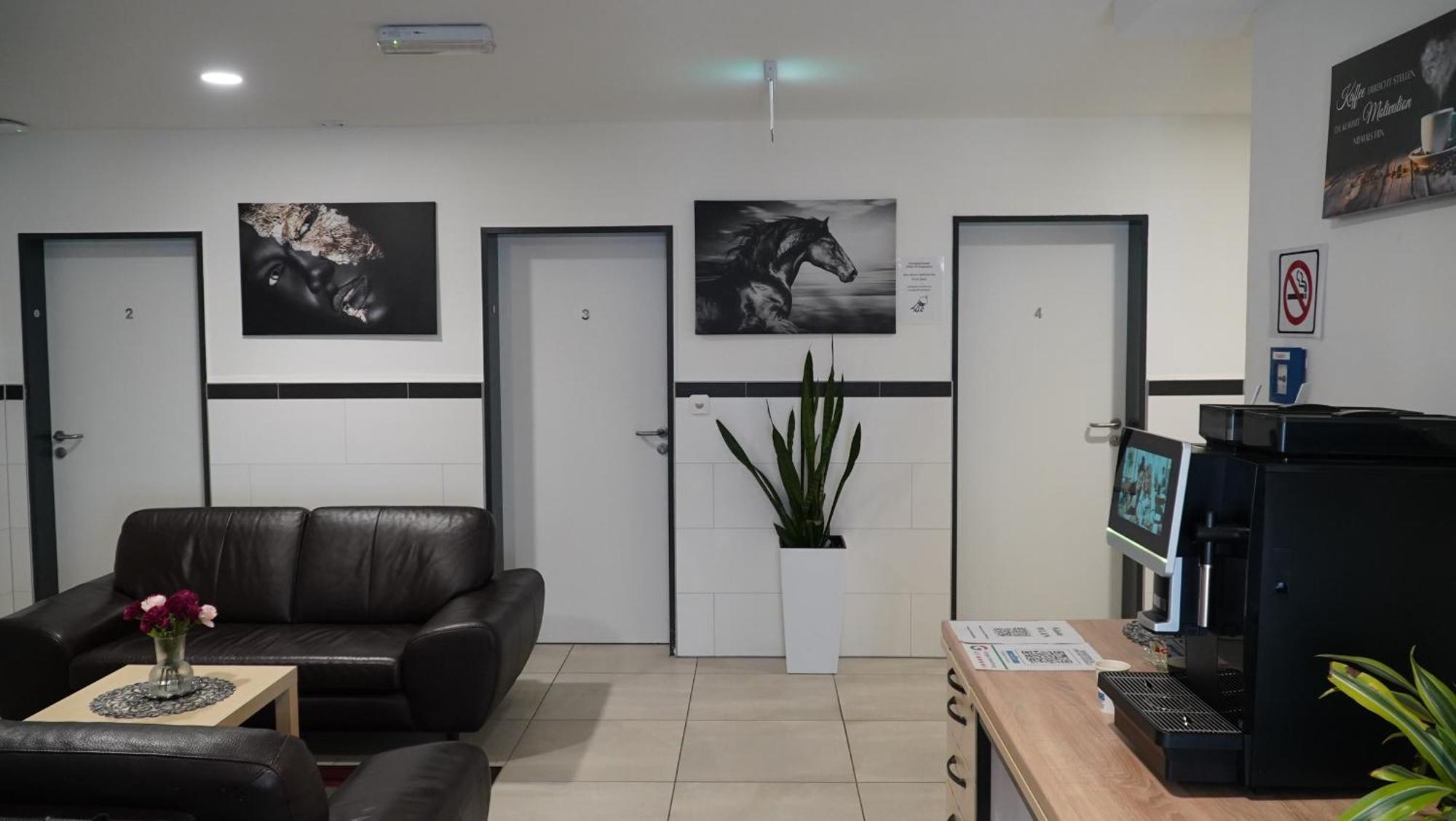 Mk Hostel Oyten - Free Wifi & Parking - 24H Check-In מראה חיצוני תמונה