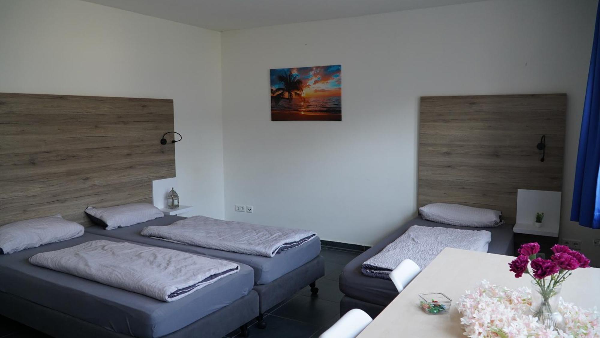 Mk Hostel Oyten - Free Wifi & Parking - 24H Check-In מראה חיצוני תמונה