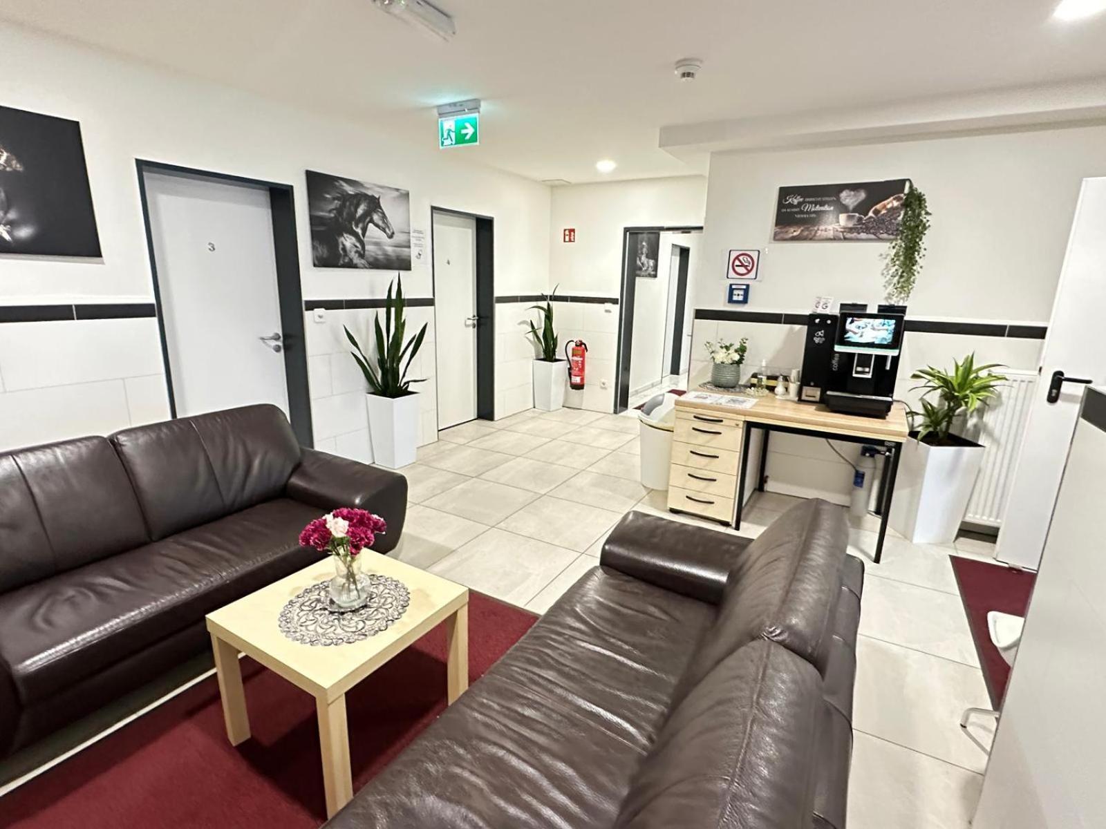 Mk Hostel Oyten - Free Wifi & Parking - 24H Check-In מראה חיצוני תמונה